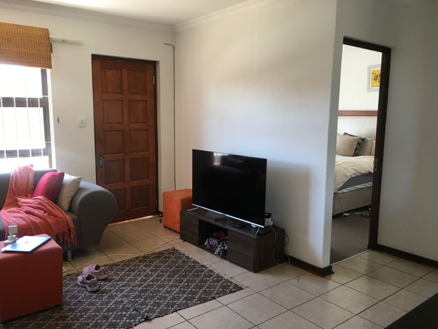 2 Bedroom Property for Sale in Vredenhof Sh Free State